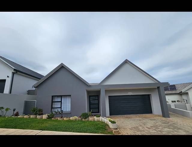 3 BEDROOM HOUSE FOR SALE IN OUTENIQUASBOSCH